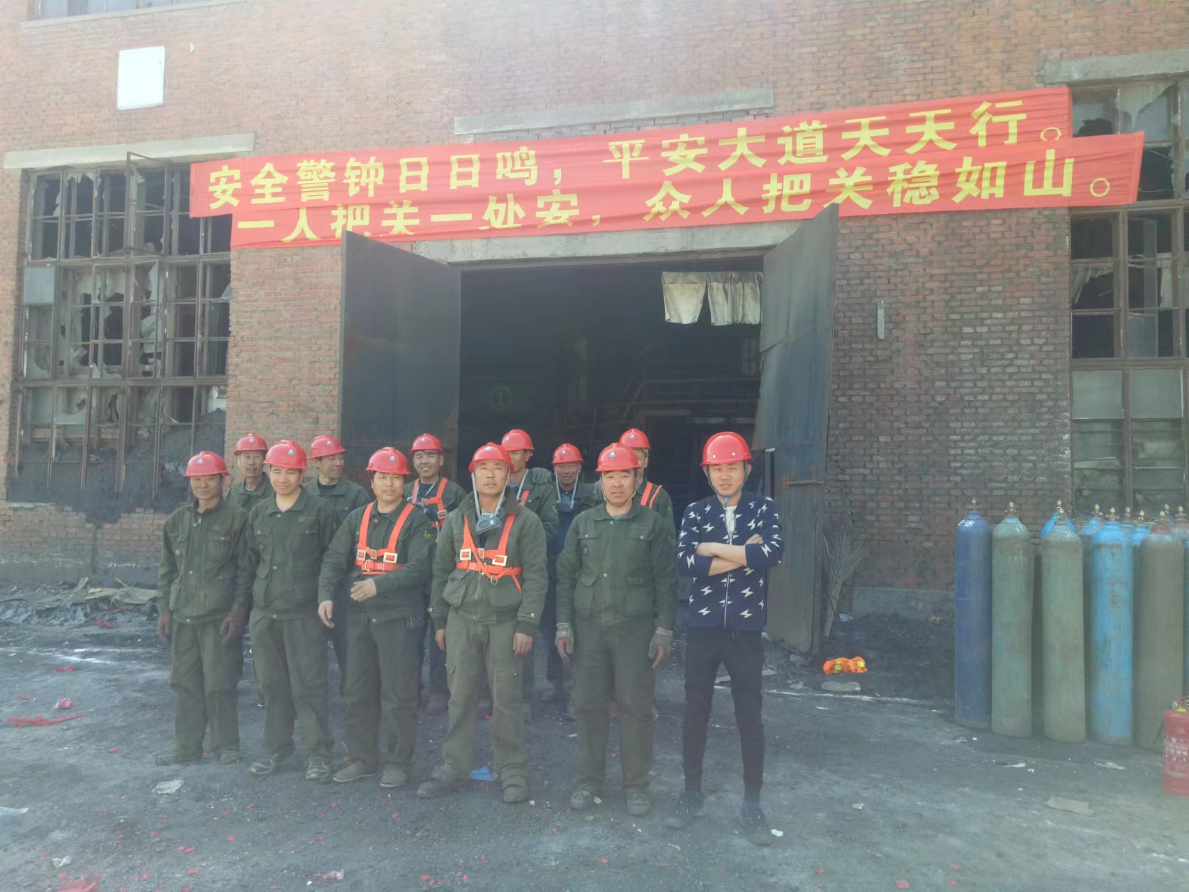 -整廠回收專(zhuān)業(yè)團(tuán)隊(duì)